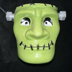 RETIRED Scentsy ‘HE’S ALIVE!’ Frankenstein- Full Sz Warmer  Tested w/ box